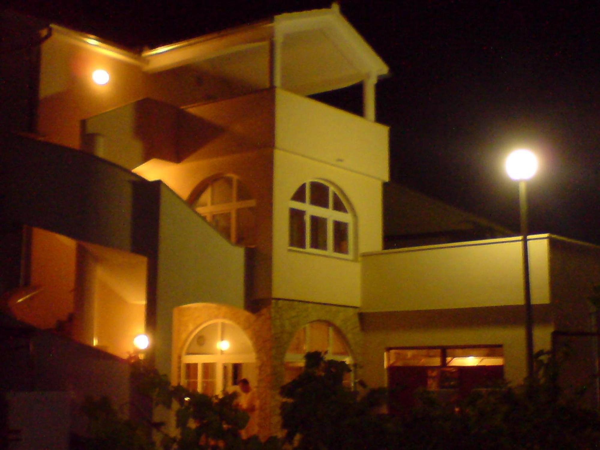 Apartments Jakovcev Betina  Exterior foto